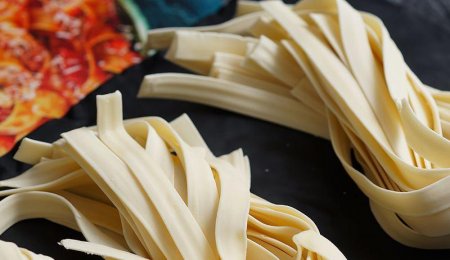 鮮面條市場發(fā)展趨勢如何？如何在細(xì)微中尋找面條的差異？